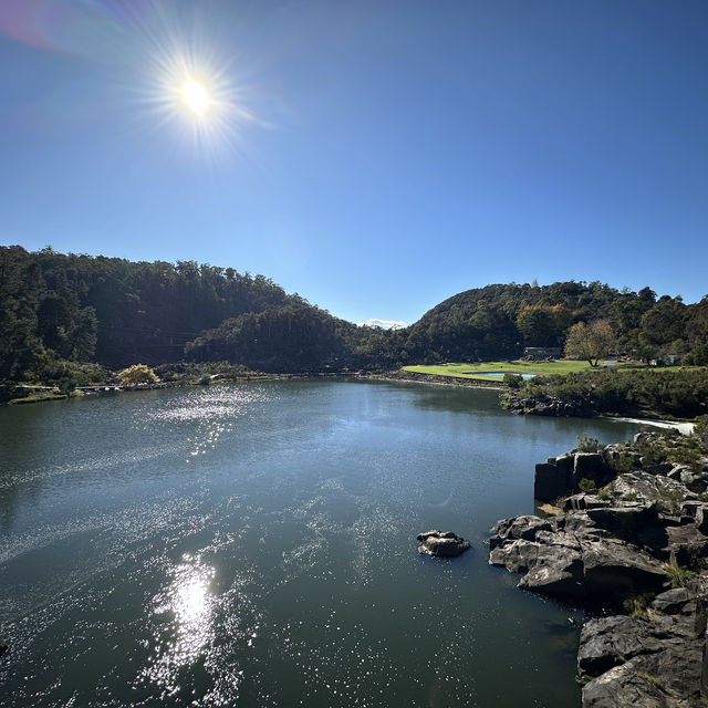 Breezing thru Cataract Gorge Reserve on the Basin Walk