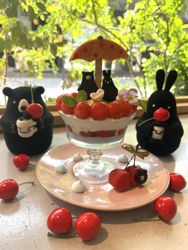 【大阪カフェ】さぼうくんもツナグちゃんが可愛すぎる🍒季節ごとに会いに行きたくなるカフェ✨