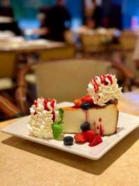 A Taste of America : The Cheesecake Factory 