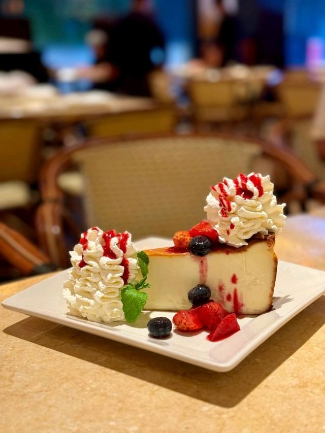 A Taste of America : The Cheesecake Factory 