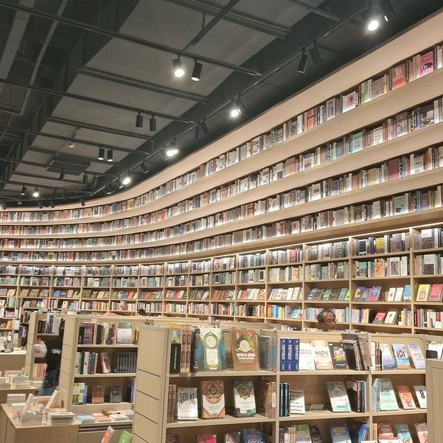 Tsutaya Bookstore Aeon Tebrau City