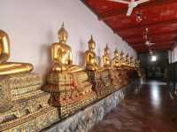 The world famous reclining Buddha at Wat Pho