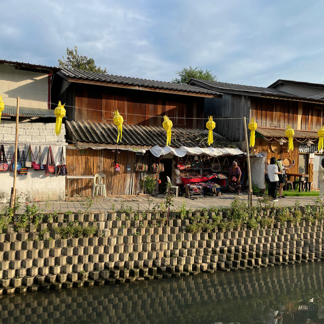 Flowing Heritage: Khlong Mae Kha