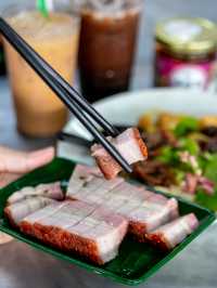 Lao Mu Zi Curry Mee, is a renowned eatery in Penang