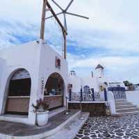 Discover Batam Santorini cafe De Sand 