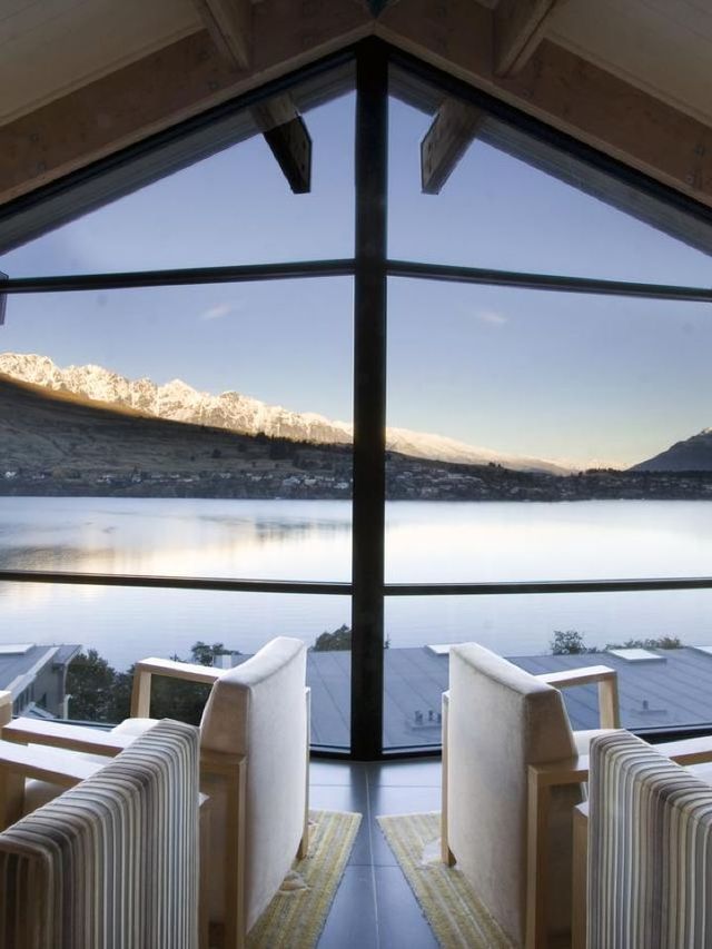 🌟 Queenstown's Luxe Lodging: Lakeside Bliss & City Access 🌟