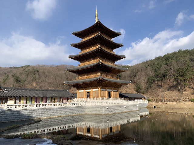 "사명대사공원, 김천에서 자연과 역사에 빠지다"