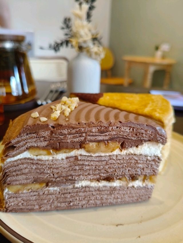 Discover Cafe Hopping Mile crepe cake @MRT Pasar Seni