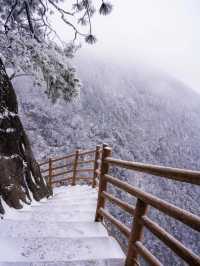 長沙冬日雪韻：明月山滑雪與溫泉之旅