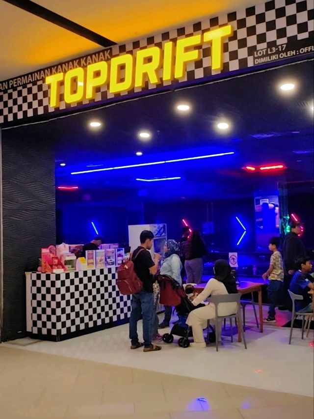 Top Drift in Melawati Mall, for Exhilarating Driving Experience