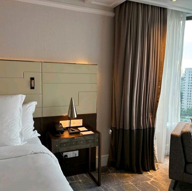 Four Seasons Hotel Singapore