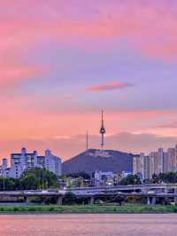 夕陽餘暉：汝矣島漢江公園的靜美時光