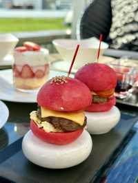 Strawberry and chocolate afternoon tea🍓