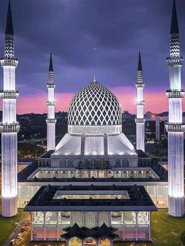 Sultan Salahuddin Abdul Aziz Shah Mosque