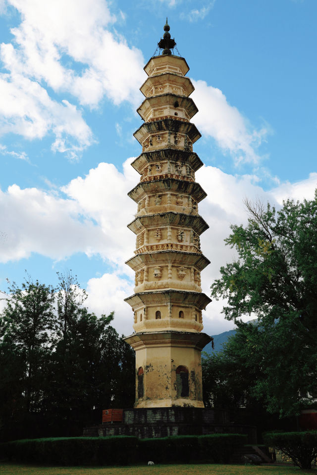 跟著黑神話：悟空遊中國：大理千年古寺