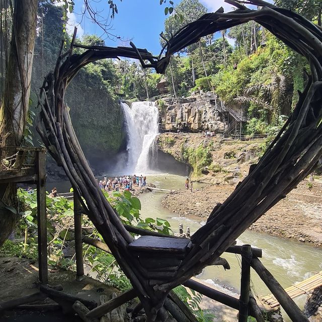 amazing waterfall in Bali 