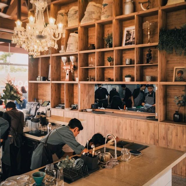 NOAH's BARN COFFEENERY | BRANCH COFFEE SHOP & COMFORTABLE VIBES