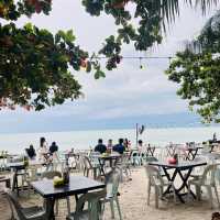 โรงแรม Rainbow Paradise Beach Resort Penang 