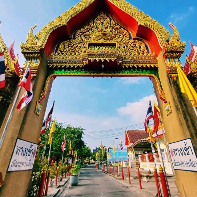 泰國曼谷湄南河畔最多佛像雕塑古寺廟景點:Wat Nak Klang Worawihan，適合拍照📸打卡