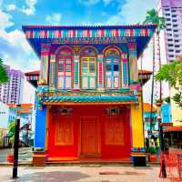 Vibrant Cultural Experience in Little India, Singapore