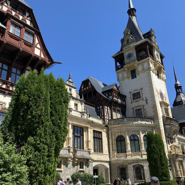 Exploring Sinaia and Peleș Castle