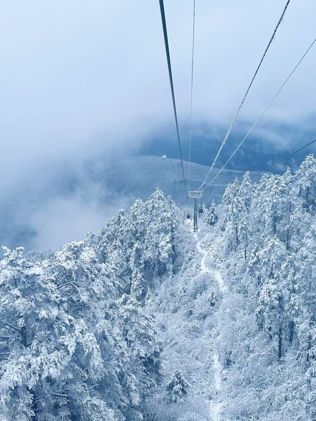 銀裝素裹的西嶺雪山，已美到 next level！