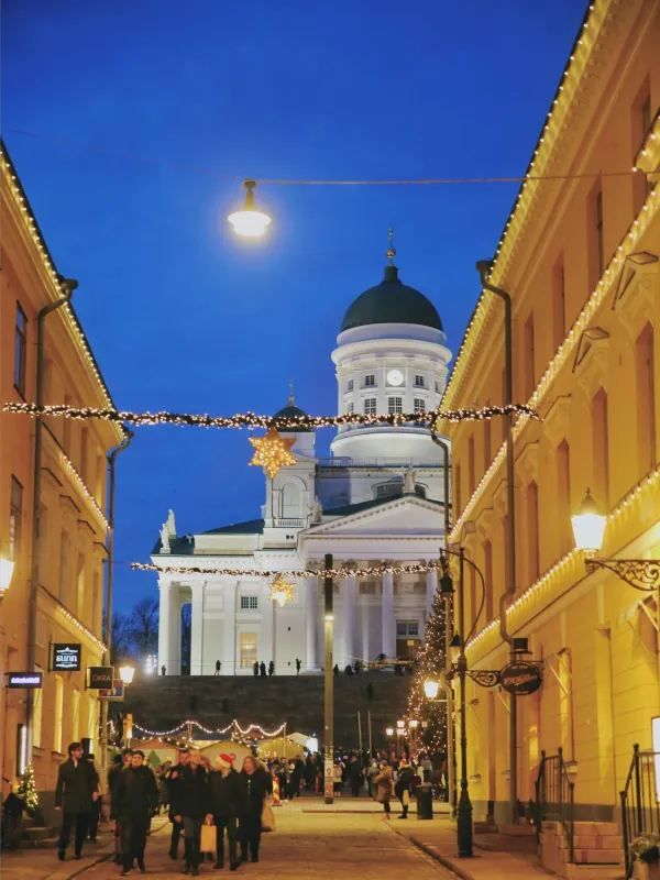 Helsinki | Pink and Purple Sunset and Christmas Market 🎄