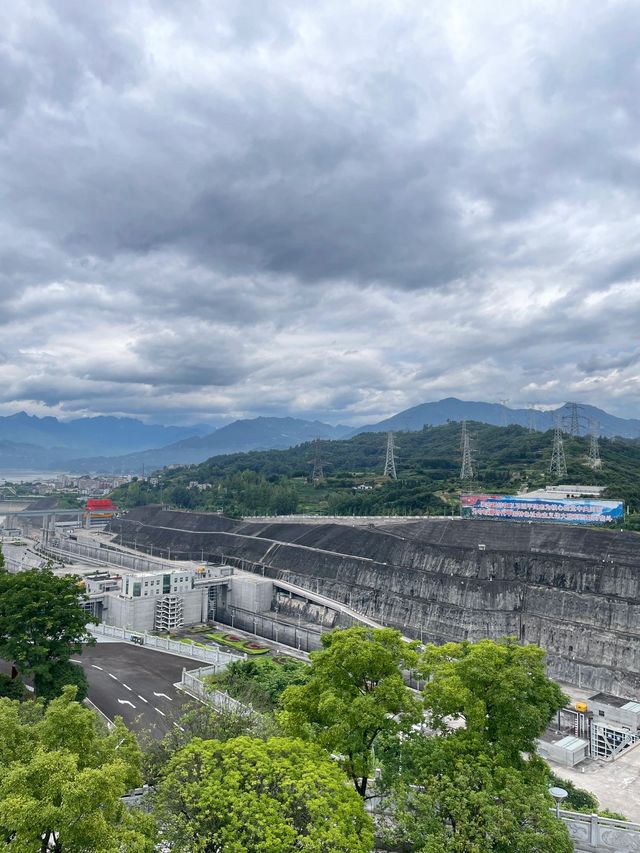 9日聆聽武當山風景區等地的獨特韻味 我笑了 朋友哭了