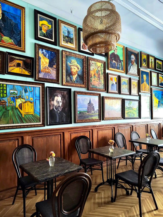 Grand Cafe Van Gogh