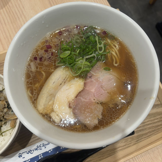 【食べ歩き】神奈川 日吉 「貝麺 あおみ」 女性に嬉しい新ジャンルの貝出汁ラーメン