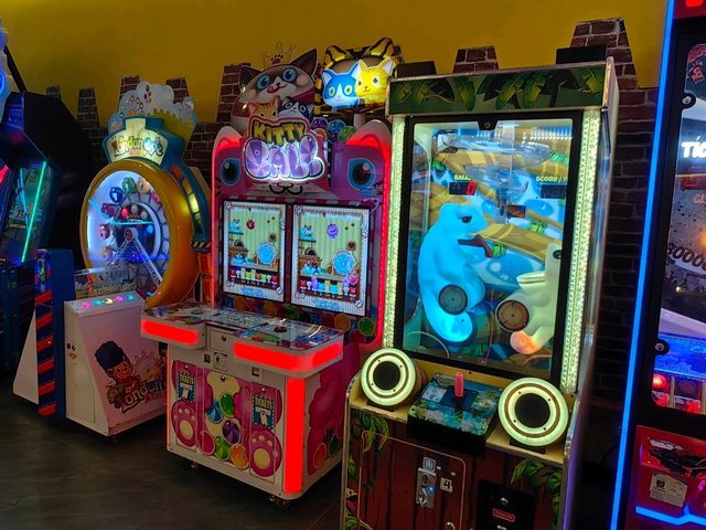 Play Classic Arcade Games at Funscape by Cobay at Sunway Velocity Mall