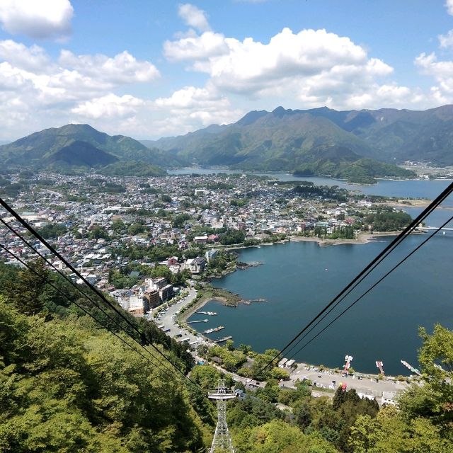 搭纜車看河口湖美景🚡