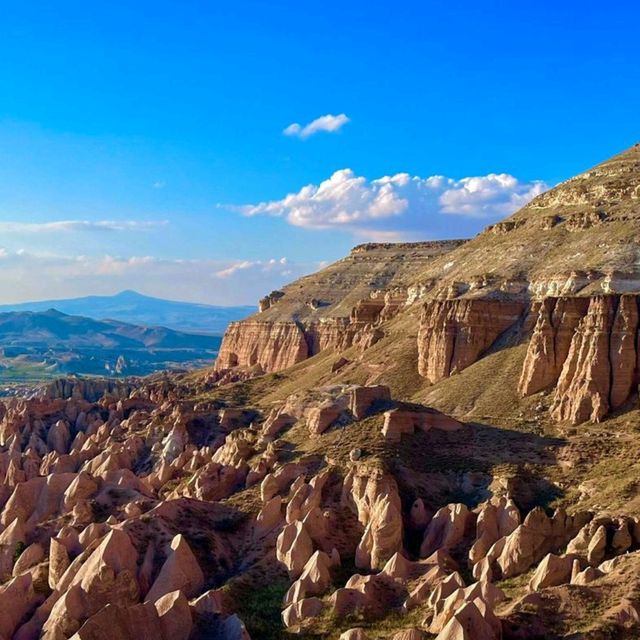 **Cappadocia: A Magical Landscape in Turkey 🌄🎈**