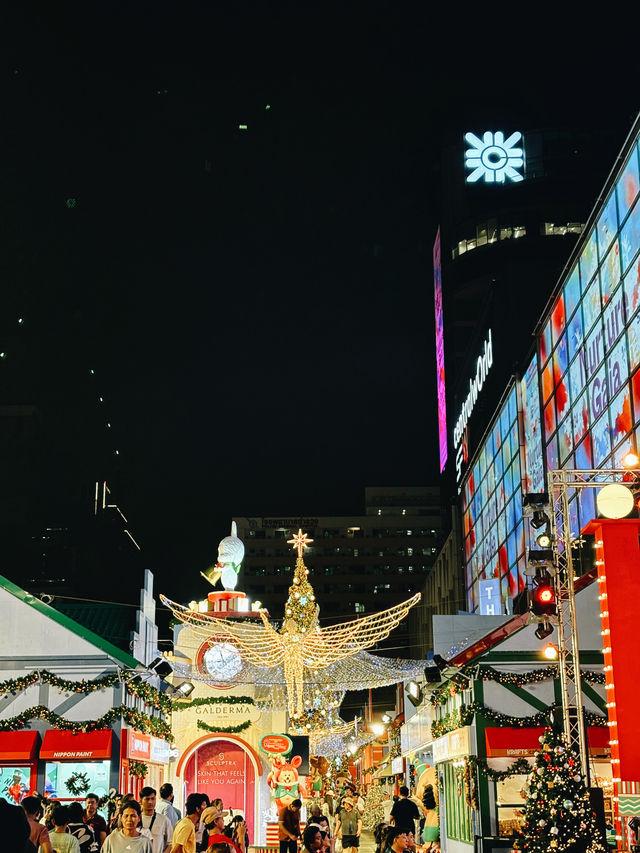 งานไฟคริสต์มาสที่ลานหน้าห้าง Central World