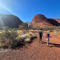 Red Rock Revelation: Uluru's Majestic Splendor