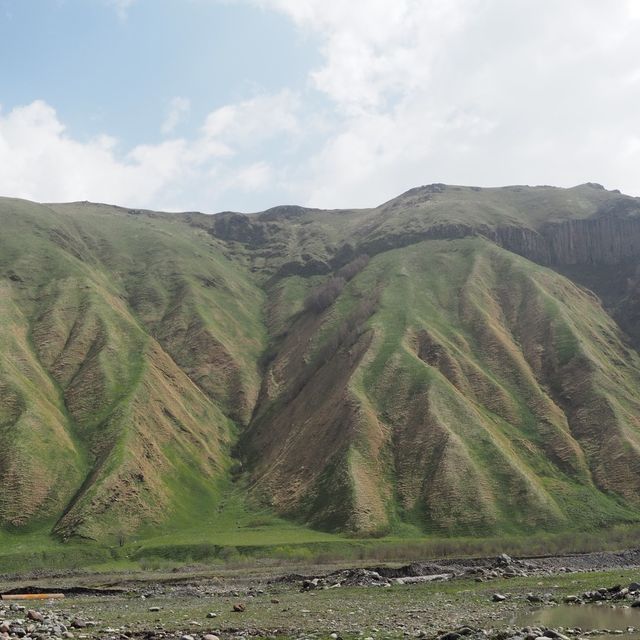 Hike to Truso Valley