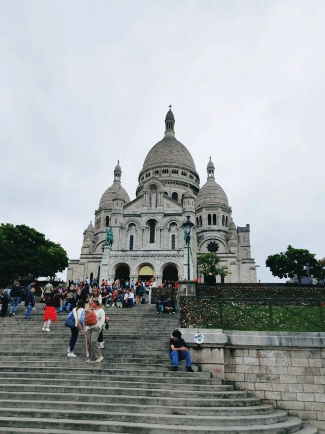 Girls Trip to Paris, France