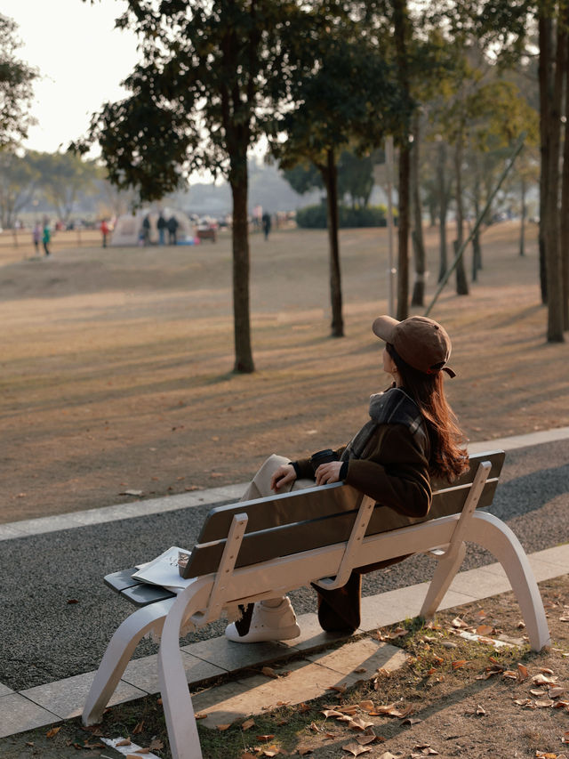 去公園浪費時間！公園長椅氛圍感拍照！附濾鏡