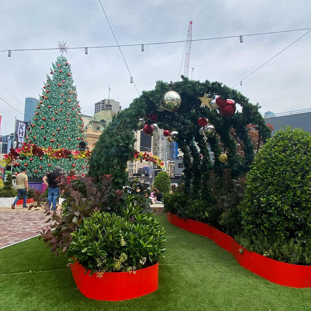 Melbourne’s Daytime Christmas Charm: A Festive Delight