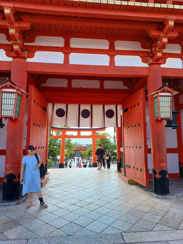 京都景點｜超壯觀千本鳥居—京都伏見稻荷大社—藝妓回憶錄