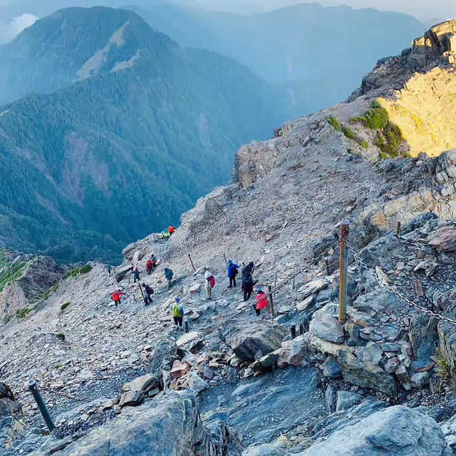 🏔️漫步在雲端｜台灣百岳之首「玉山 」