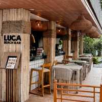 LUCA beach bar พิซซ่าโฮมเมดริมหาดในทอน