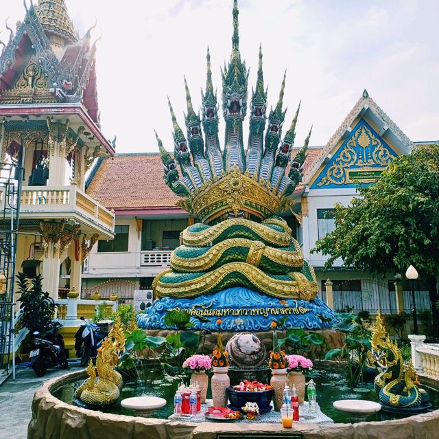 泰國曼谷湄南河畔最多佛像雕塑古寺廟景點:Wat Nak Klang Worawihan，適合拍照📸打卡