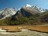 Best Autumn Viewing Experience 1/3 [Luorong Pasture, Yading Nature Reserve]