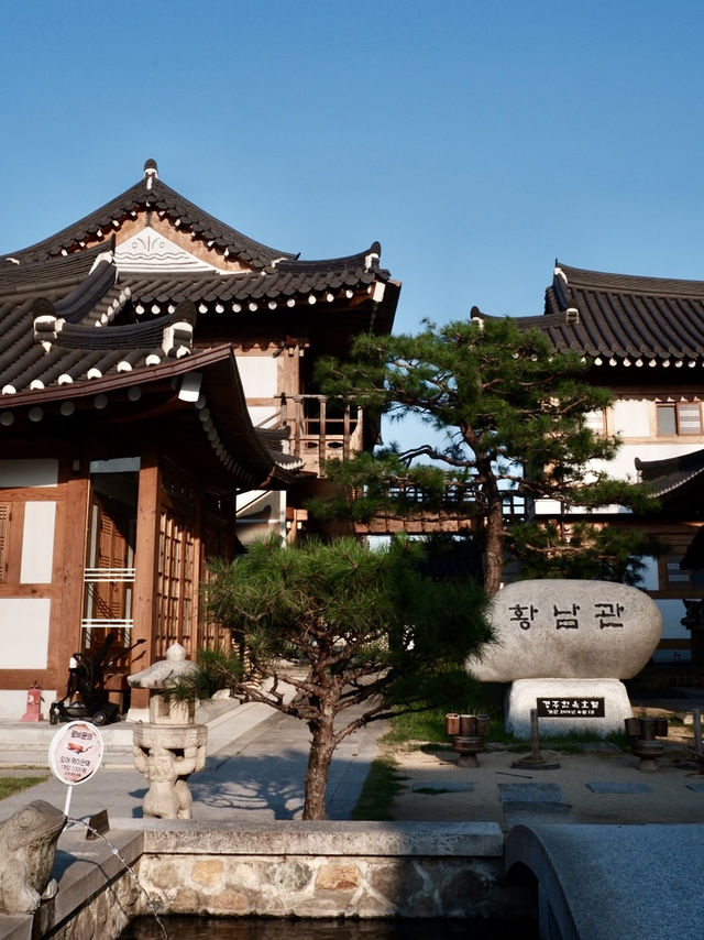 LIVE LIKE ROYALTY AT HWANGNAMKWAN HANOK GUESTHOUSE