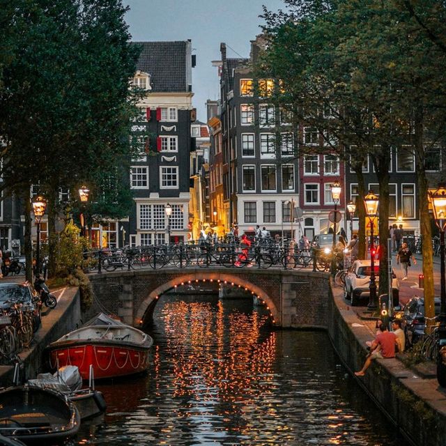 🇳🇱 Amsterdam Night: Dutch Charm under the Stars ✨🌙