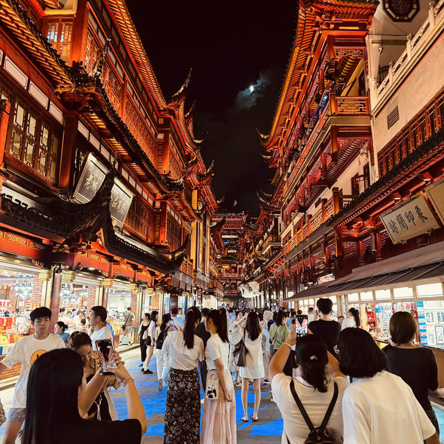 Beautiful night at Shanghai old street 