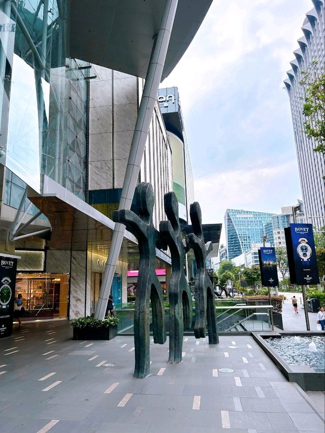 Orchard Road: Beautiful Architecture and Art Pieces