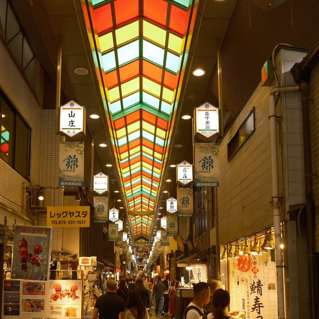 京都錦市場（Nishiki Market）：美食與文化的聖地