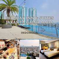 Urban Oasis: The Holiday Inn & Suites Jakarta Gajah Mada